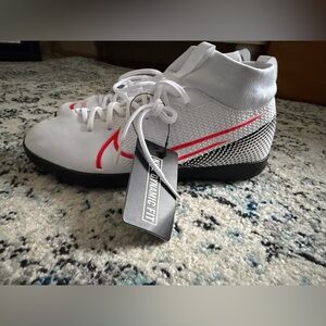 🎊NWTS🎊Nike Mercurial Superfly Indoor Soccer Shoes